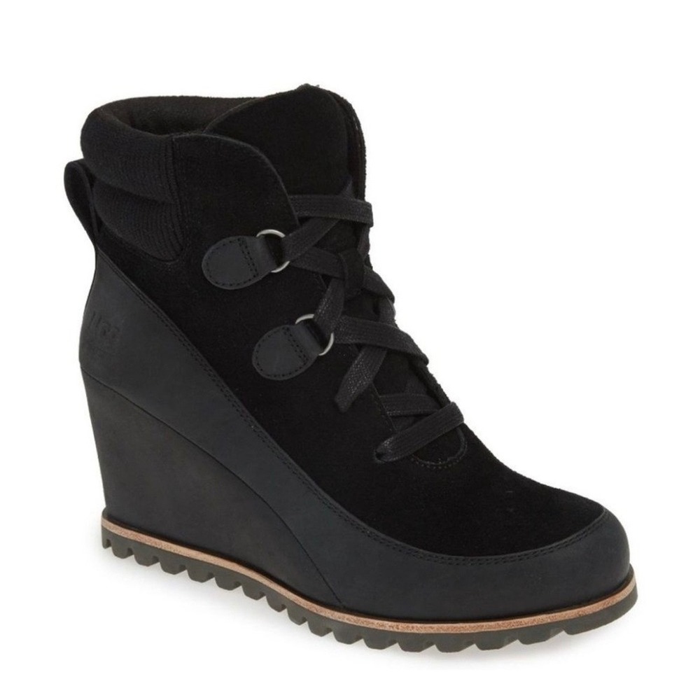 UGG Kriston Waterproof Bootie in Black Suede Leather, Size 8